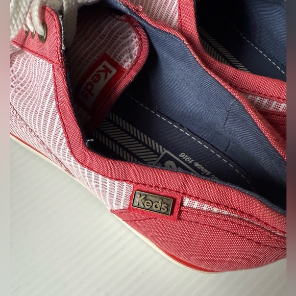 Women's Keds Sneakers, Red and White, Size 7.5 - Picture 6 of 8